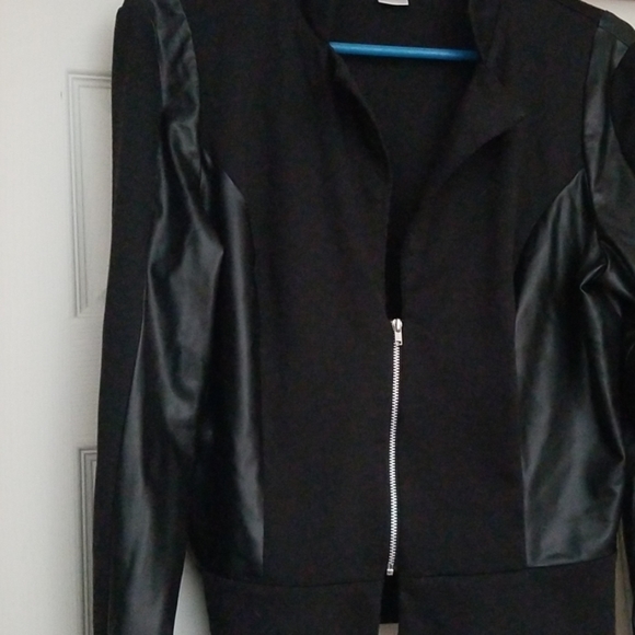 Jacket - Picture 4 of 4